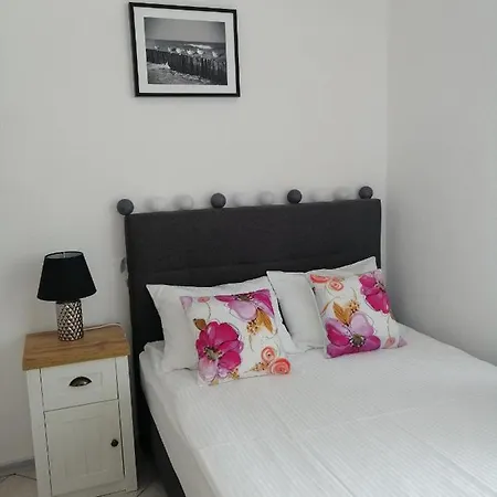 Orka Homestay Dzwirzyno