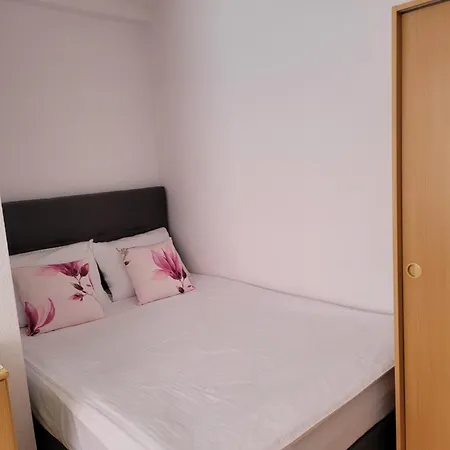 Homestay Orka Dzwirzyno